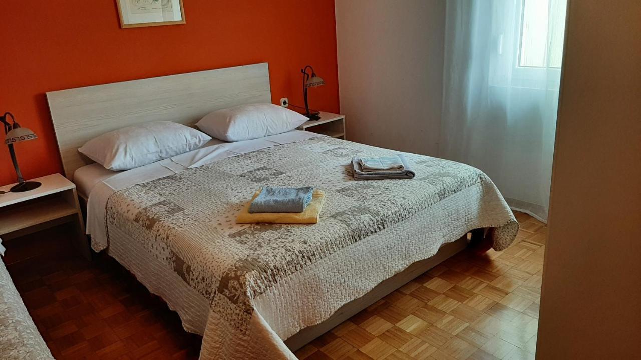 Rooms Neda Rab Town Esterno foto