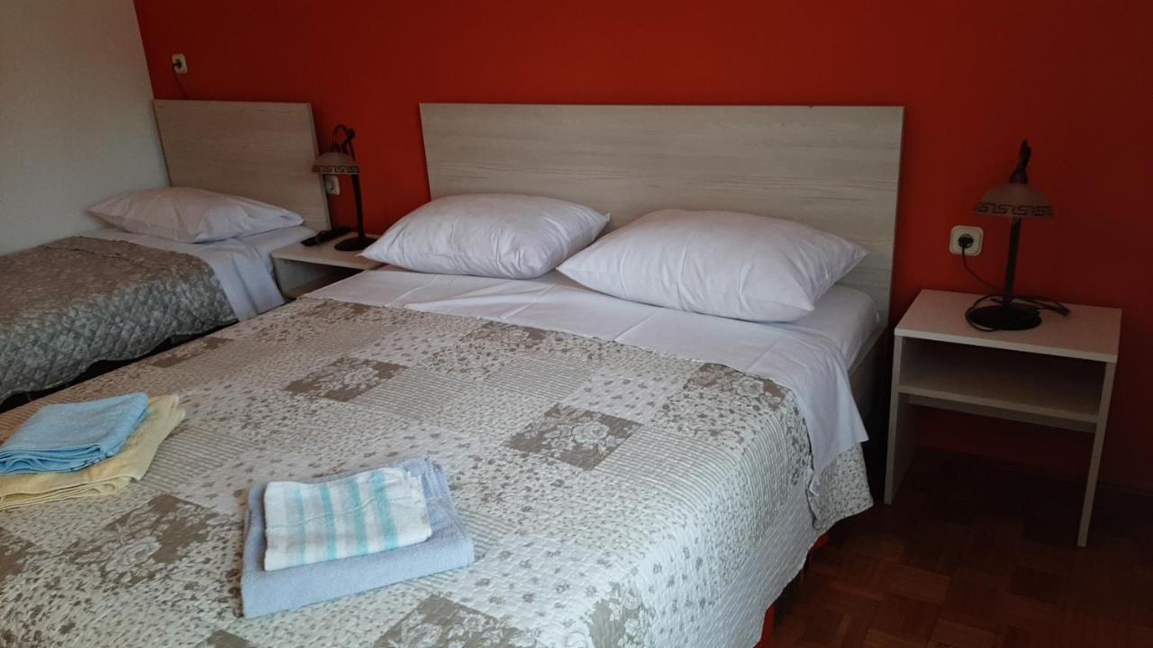 Rooms Neda Rab Town Esterno foto