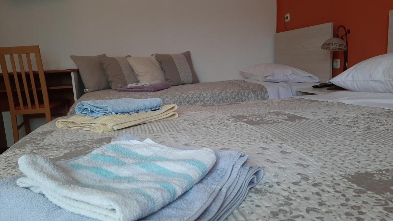 Rooms Neda Rab Town Esterno foto